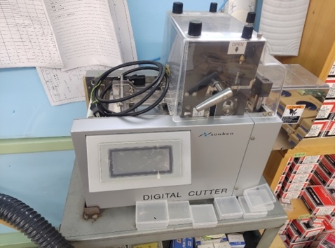 自動ケーブル切断器②