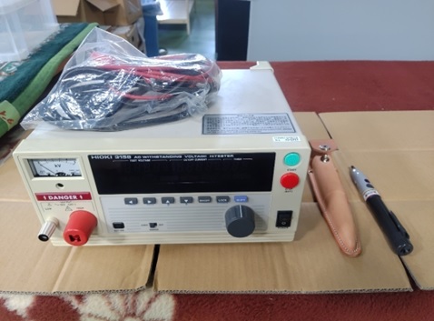 絶縁耐圧試験機